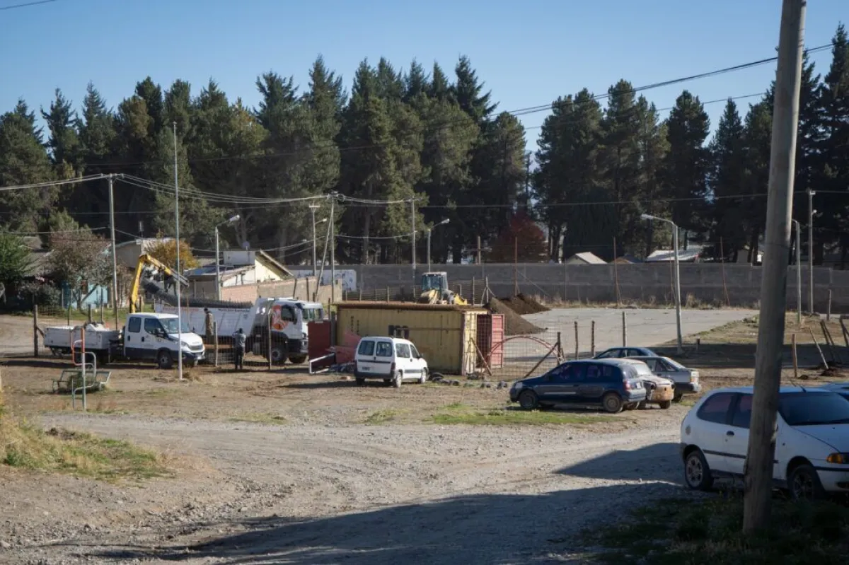Avanzan las obras del Gimnasio Municipal N°6 en barrio Arrayanes con recursos propios