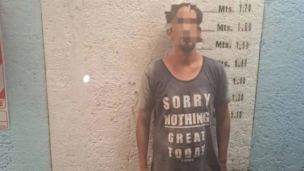 El hombre no estaba en la casa al momento del allanamiento. 