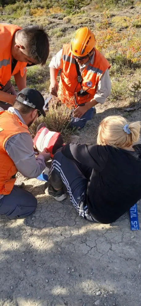 El rescate se realizó este jueves por la tarde. Fotos: Municipalidad de Bariloche.