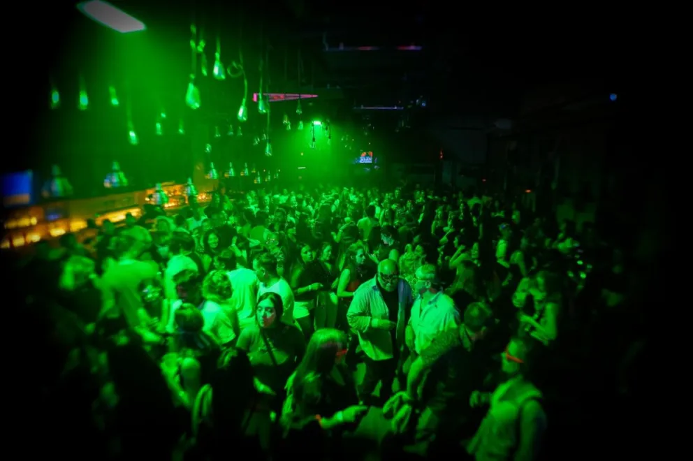 Una nueva noche llena de clásicos para bailar "hasta que las velas no ardan". Foto gentileza. 