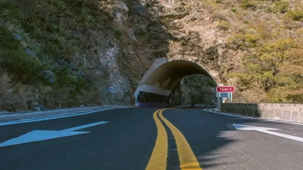 ¿Cómo se debería actuar ante una emergencia en un espacio confinado, como lo es un túnel vial? Foto ilustrativa 