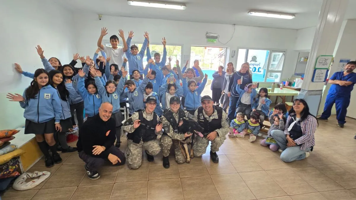 Lanzan programa educativo de responsabilidad animal en escuelas de Bariloche