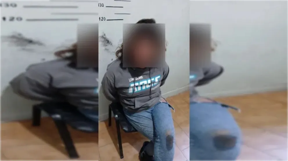 La mujer se había escondido con elementos que queria llevarse.