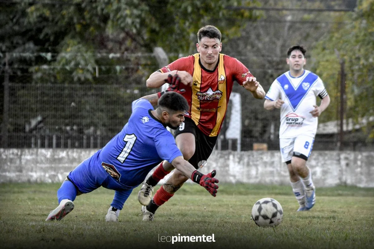 Estudiantes Unidos lidera las semifinales del Apertura Juan Carlos Barrientos