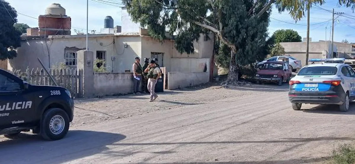 Hombre amenazó con prenderse fuego tras orden de exclusión por violencia de género en Sierra Grande