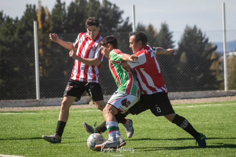 La Giralda vs Pincharratas, el partido con más goles. Fue victoria "panadera" por 6 a 3. Foto gentileza: Brisa Latorrez 