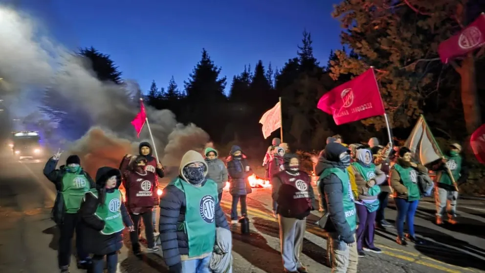 La medida de fuerza prevee corte en el kilómetro 9,5 de la avenida Bustillo. 