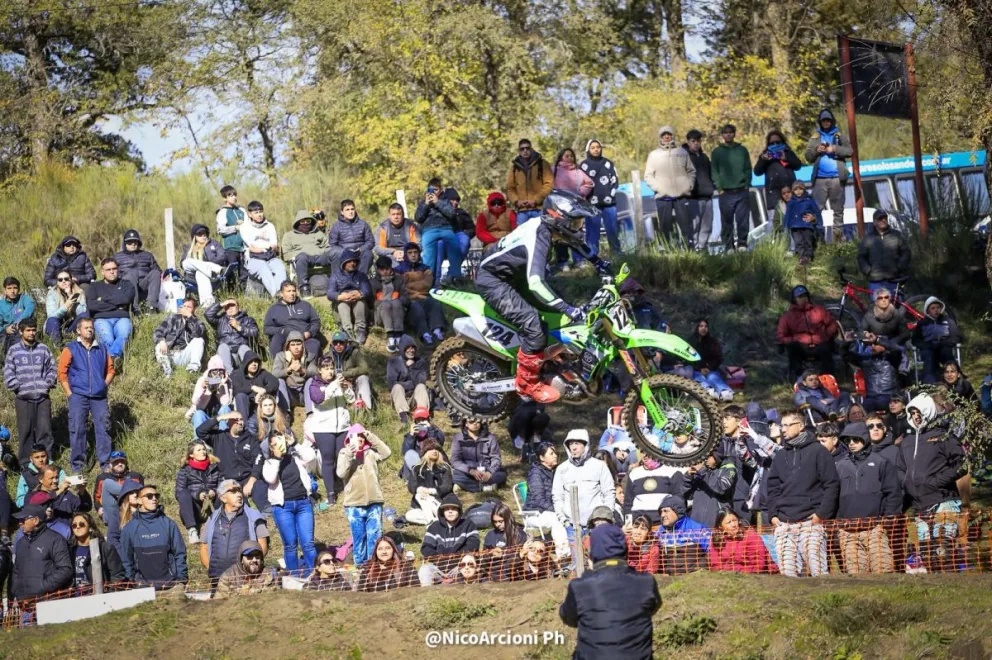 La segunda del MX del Sur tuvo más de 130 motos. Foto: FotoTrail (NicAlmagro - Nico Arcioni).