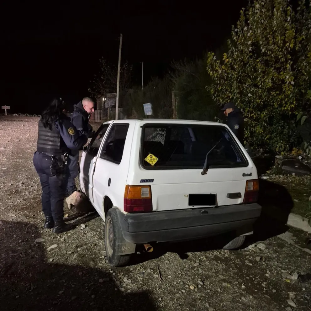 El vehículo habia sido robado apenas unas horas antes de ser encontrado. Foto gentileza