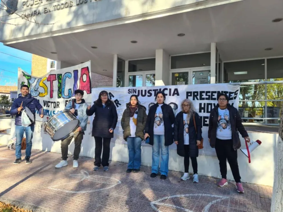 Familiares de las víctimas piden justicia.