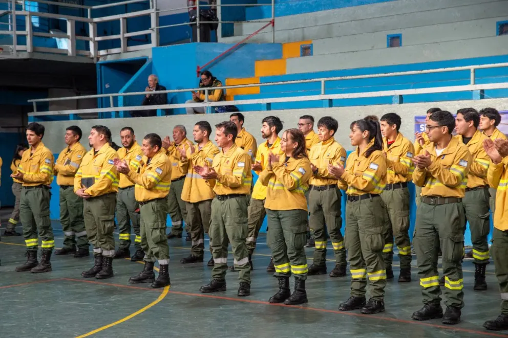 El acto se realizó este lunes en el gimnasio Pedro Estremador. Foto gentileza 