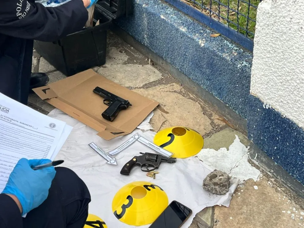 El procedimiento se dio durante este miércoles por la mañana en la capital rionegrina. Foto: Policía de Río Negro.