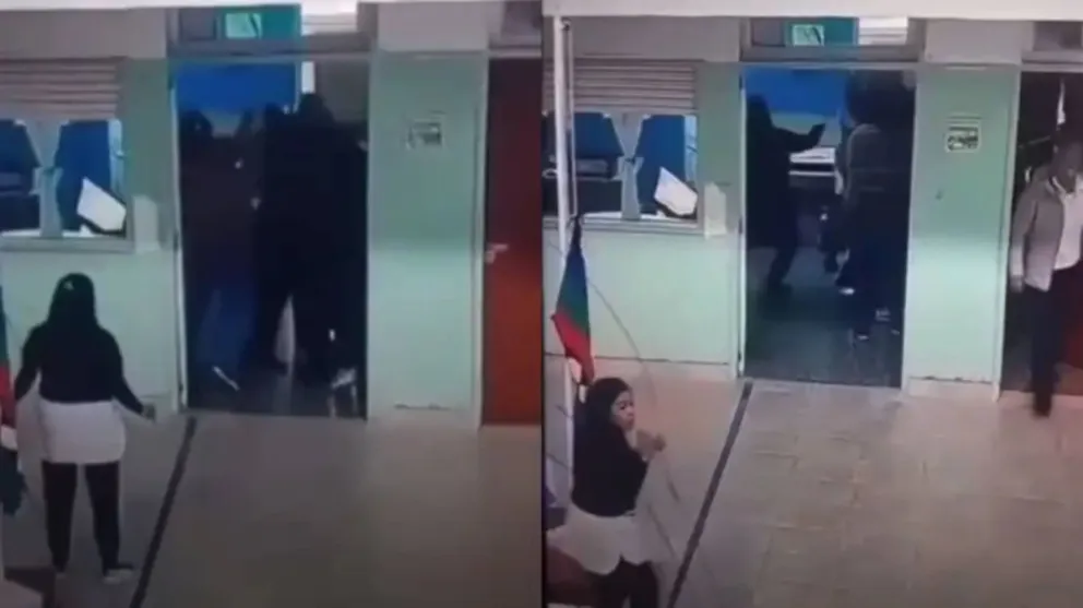 El brutal ataque quedó registrado por un estudiante que la filmó con su celular.