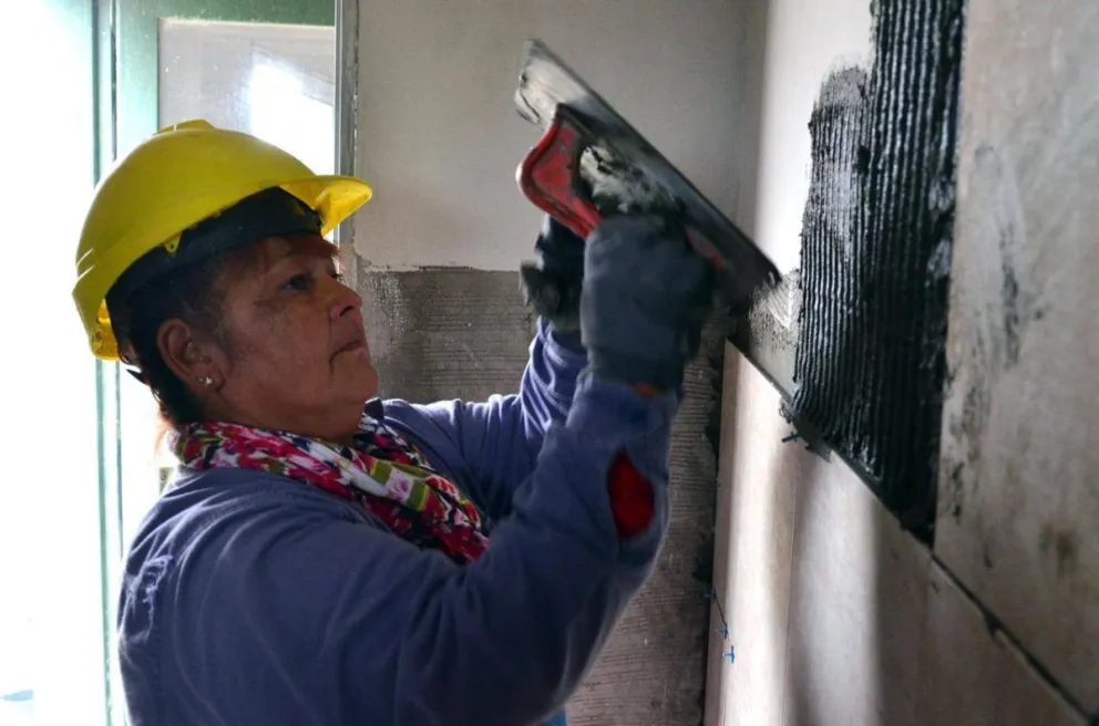 Actualmente, 346 mujeres trabajan como obreras en las obras del VMOS. Foto gentileza