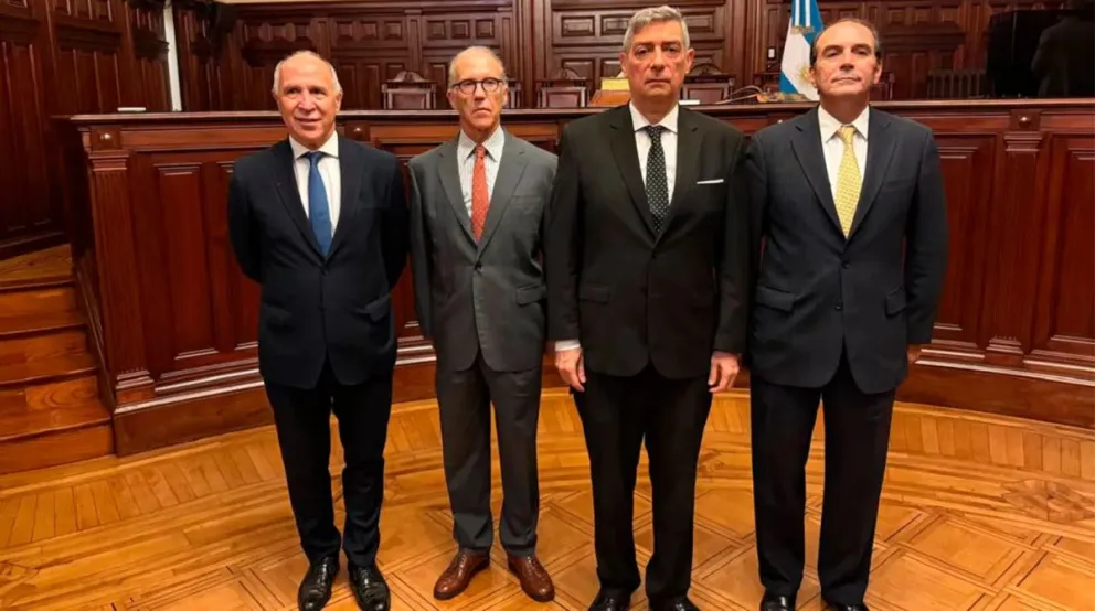 Los jueces precisaron que el per saltum resultaba "inoficioso", dado que la causa ya había superado la primera instancia y se encontraba tramitando ante las cámaras de apelaciones.