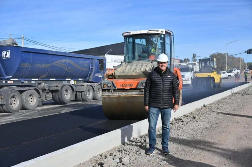 El intendente de Neuquén recorrió los avances de la obra.