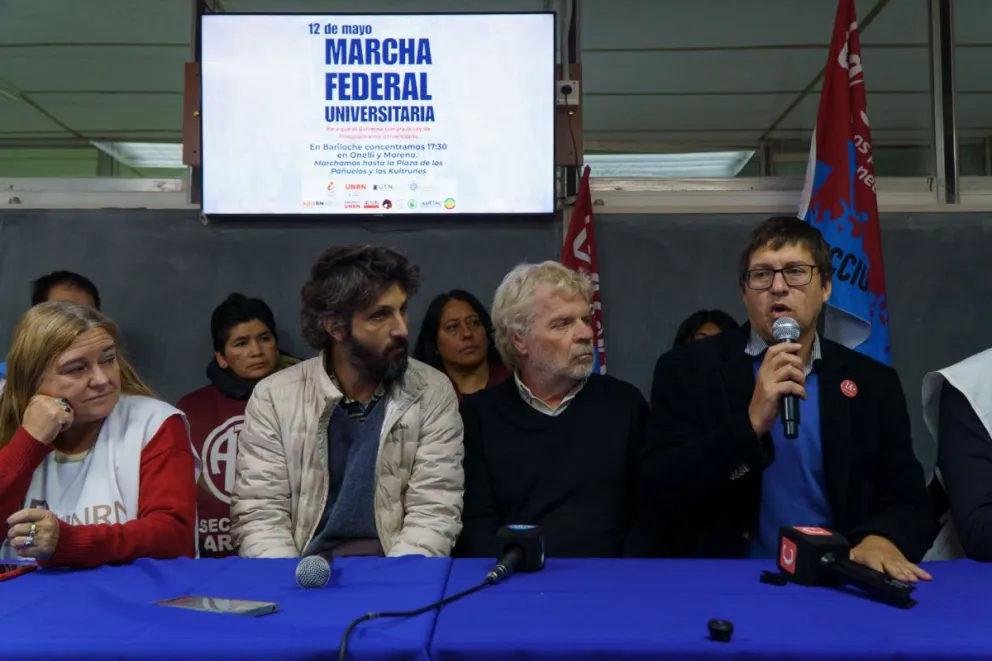 La marcha partirá desde Onelli y Moreno a las 17.30 hs. Fotos: Marcelo Martínez.