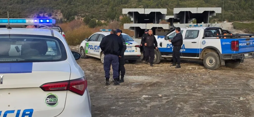La búsqueda de Analía Corte demanda operativos de rastrillajes en distintos puntos de la ciudad. Foto: Policía de Río Negro.