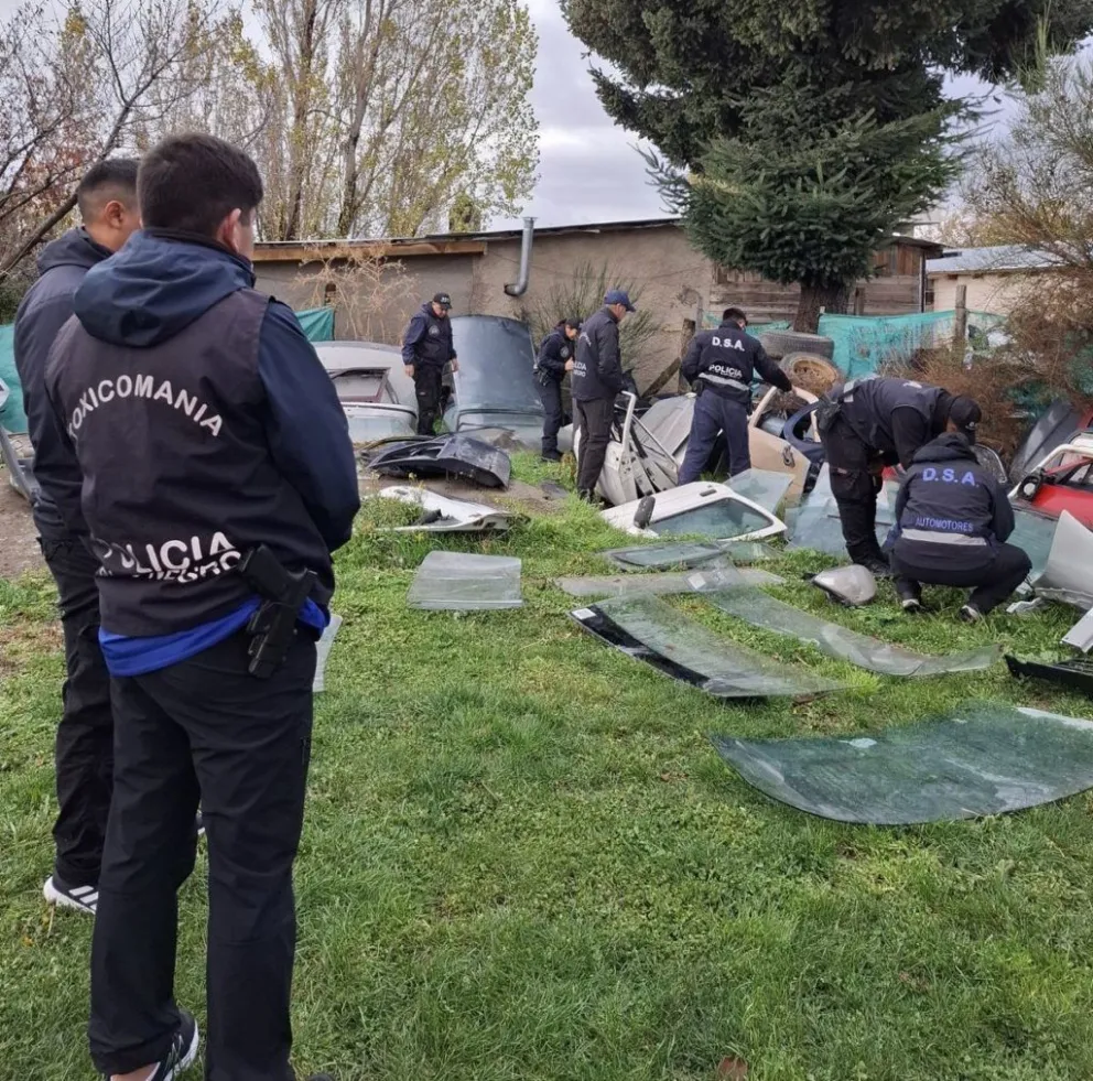Los operativos se realizaron en distintas localidades de la zona. Fotos: Policía de Río Negro. 