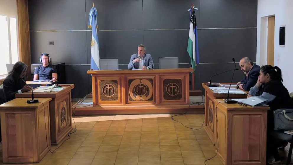 Ismael Cariman habría embestido con su vehículo en dos oportunidades a la víctima dentro de su propio domicilio.
