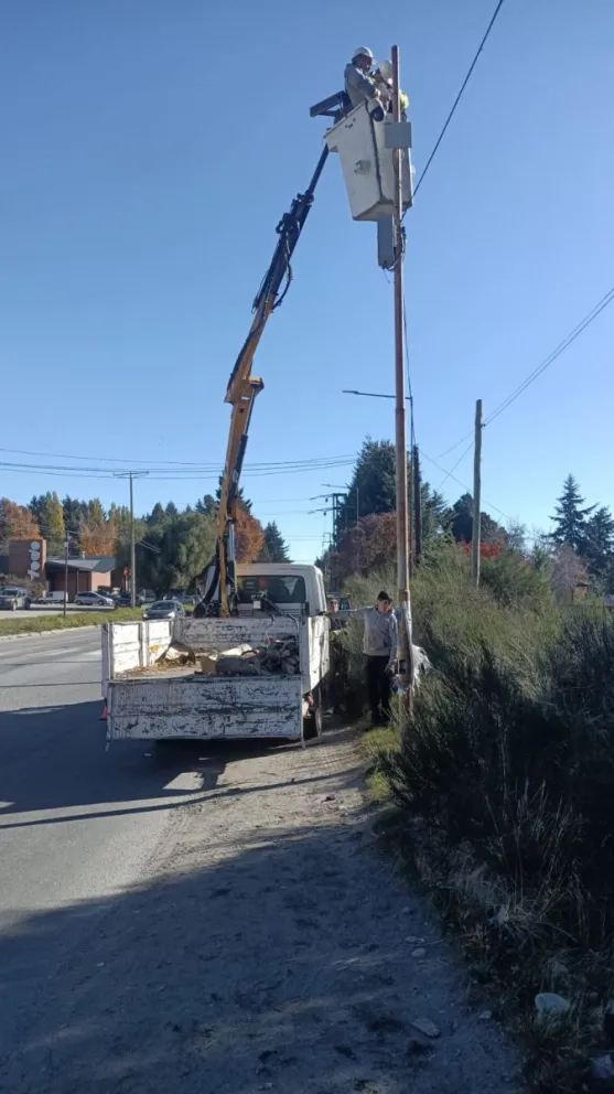 Los nuevos dispositivos garantizan que el centro de monitoreo reciba imágenes nítidas y en tiempo real las 24 horas del día. Foto: Bariloche Informa.