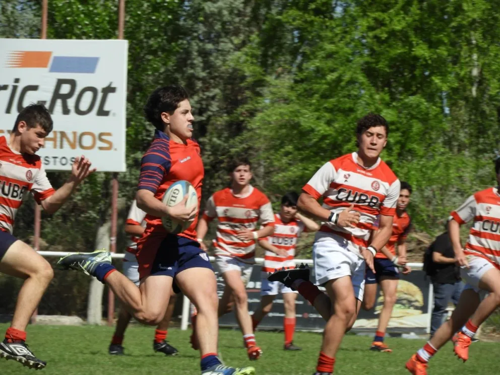 El estreno del torneo Juvenil tendrá juego para tres categorías. Foto: Adrián Hernández.