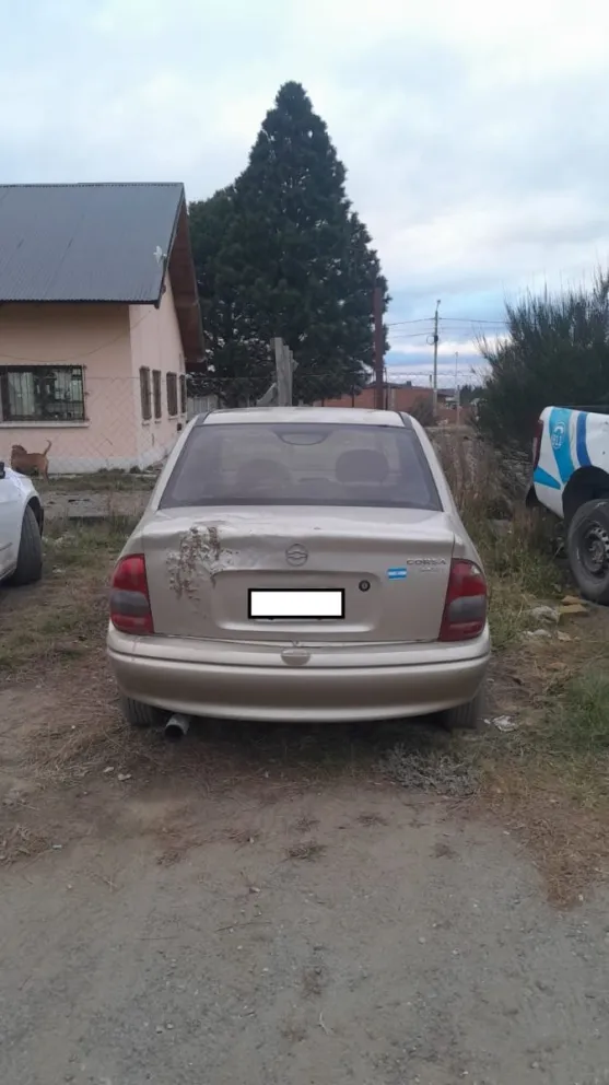 Los dos ocupantes quedaron demorados por averiguación de antecedentes.
