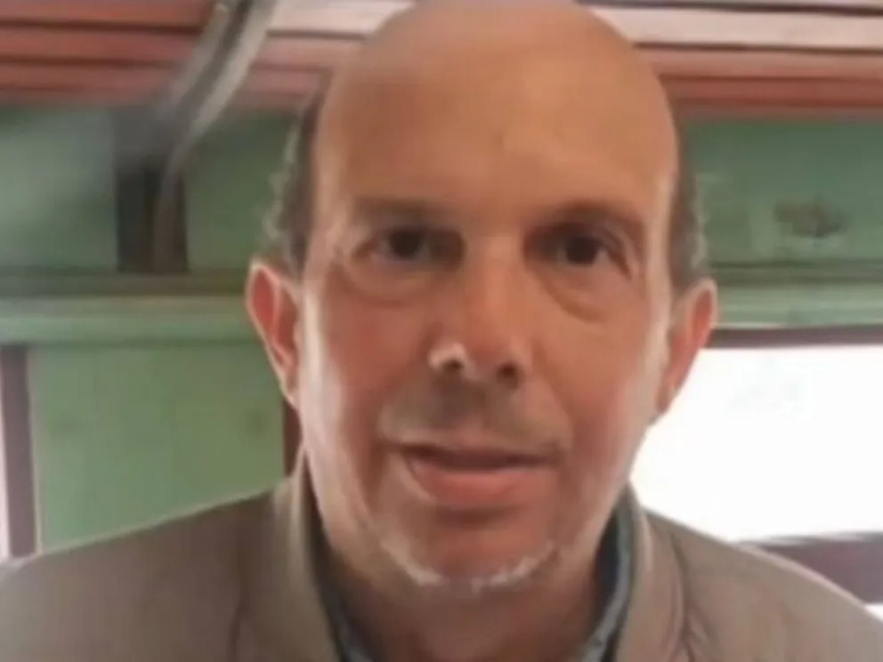 El empresario santiagueño permanece alojado en el penal de São João del Rei.