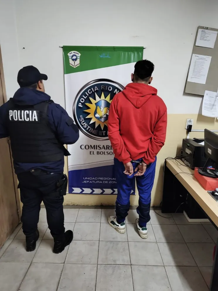El hombre fue detenido en el barrio Usina de El Bolsón. Foto: Policía de Río Negro.