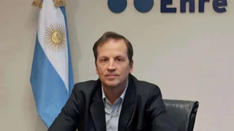 La causa de la renuncia habría sido por diferencias con el directorio de la nueva entidad, por renovación de contratos sin su aprobación.