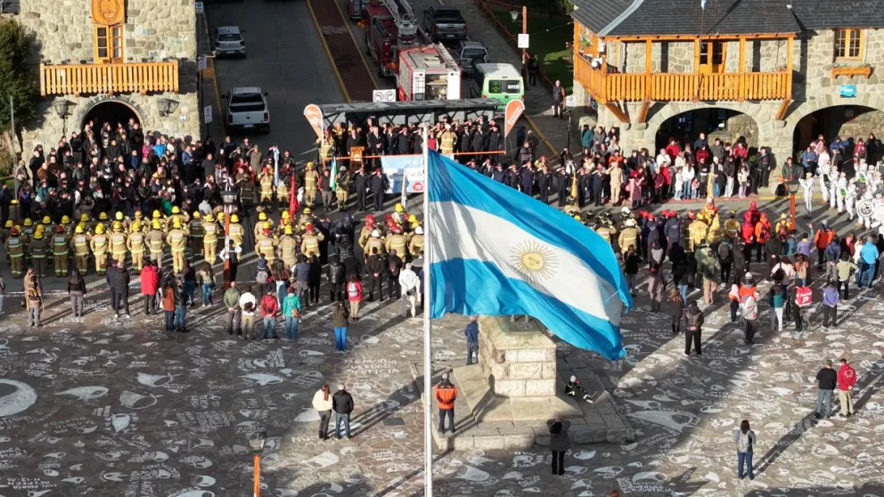 El acto se realizó en el Centro Cívico. Fotos: Municipalidad de Bariloche. 
