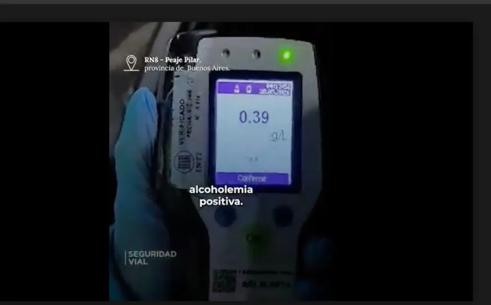 Pese a tener un fallo en su contra por manejar alcoholizado, volvió a caer en un nuevo control. Foto captura video 