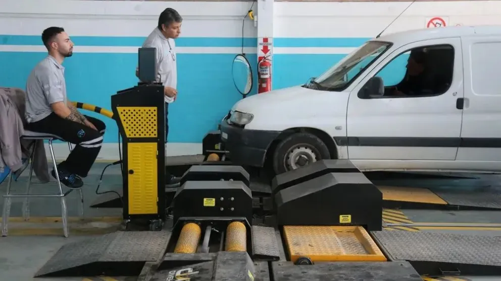 El Gobierno sostiene que la competencia entre talleres debería traducirse en una baja de costos para los usuarios.