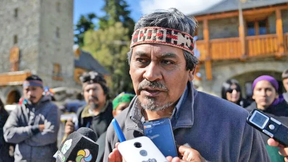 Luis Pilquiman, fue destituido del INAI junto a Magdalena Odarda durante el gobierno de Alberto Fernández, luego de desalojo de la lof Lafken Winkul Mapu en Villa Mascardi.