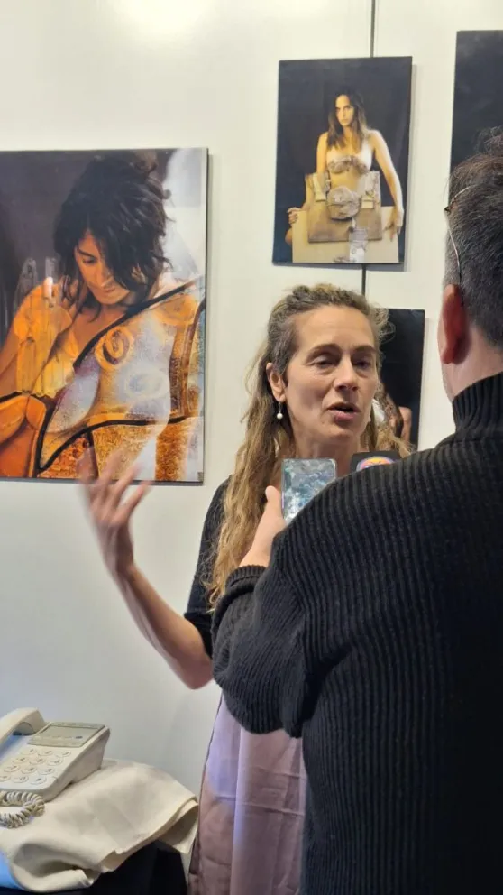 La muestra cuenta con fotografías de Jorge Piccini y Ana Escobar. Fotos: Prensa Biblioteca Sarmiento.