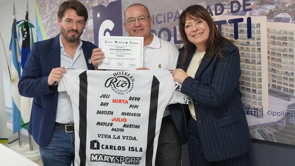 El intendente participó de la ceremonia de asunción del nuevo concejal. 
