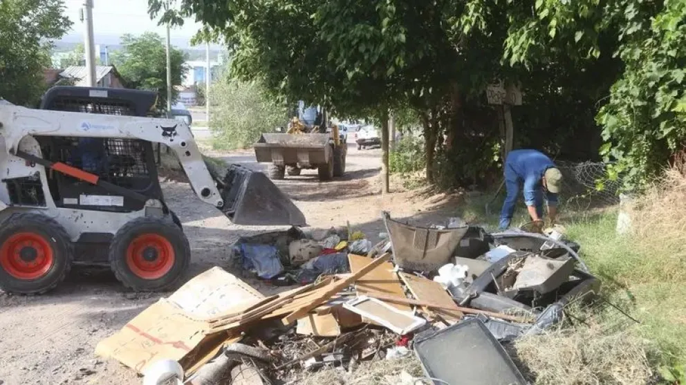 El operativo está en marcha en los distintos barrios de Neuquén.