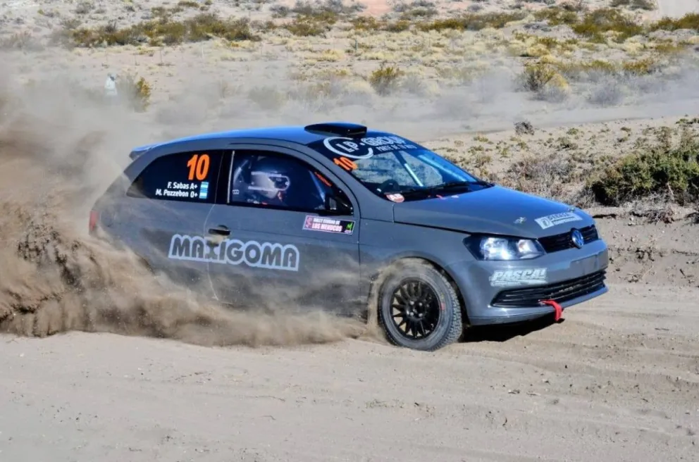 Sabas y Pozzebón marcaron el rumbo del sábado en Los Menucos. Foto: de Diario de Rally.
