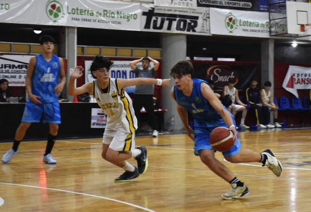 En masculino, Jorge Newbery le ganó la final a Atenas y levantó la Copa de Oro. Fotos: gentileza.