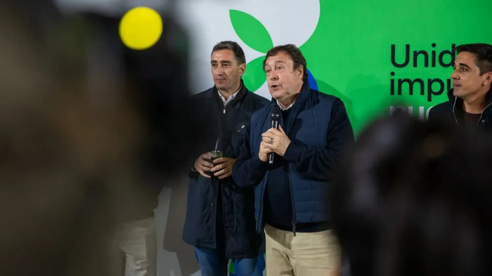 El gobernador anunció la importante obra para la capital rionegrina. Foto: Gobierno de Río Negro.