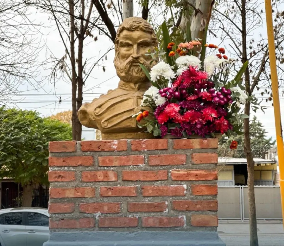 Homenaje organizado por la Municipalidad de Villa Regina.