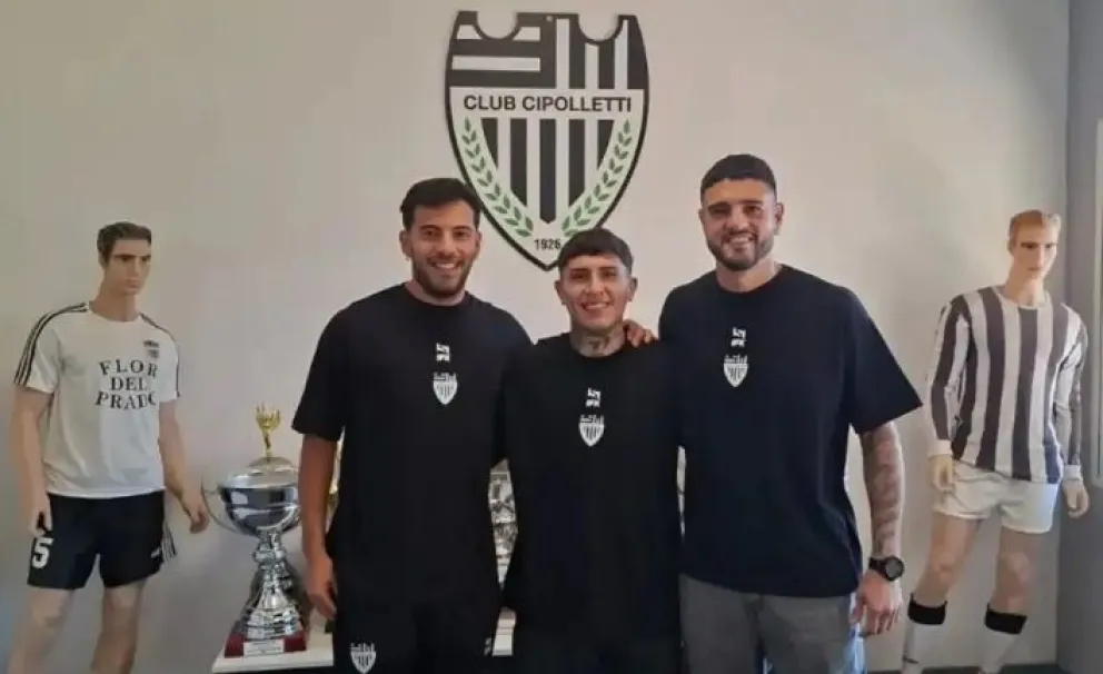 El "Albinegro" presentó a sus tres refuerzos para lo que resta del Federal A. Foto: prensa club Cipolletti.
