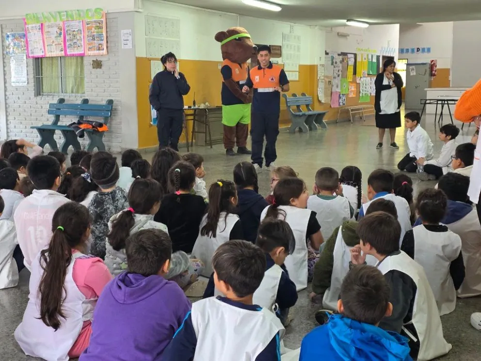 Charla en las escuelas.