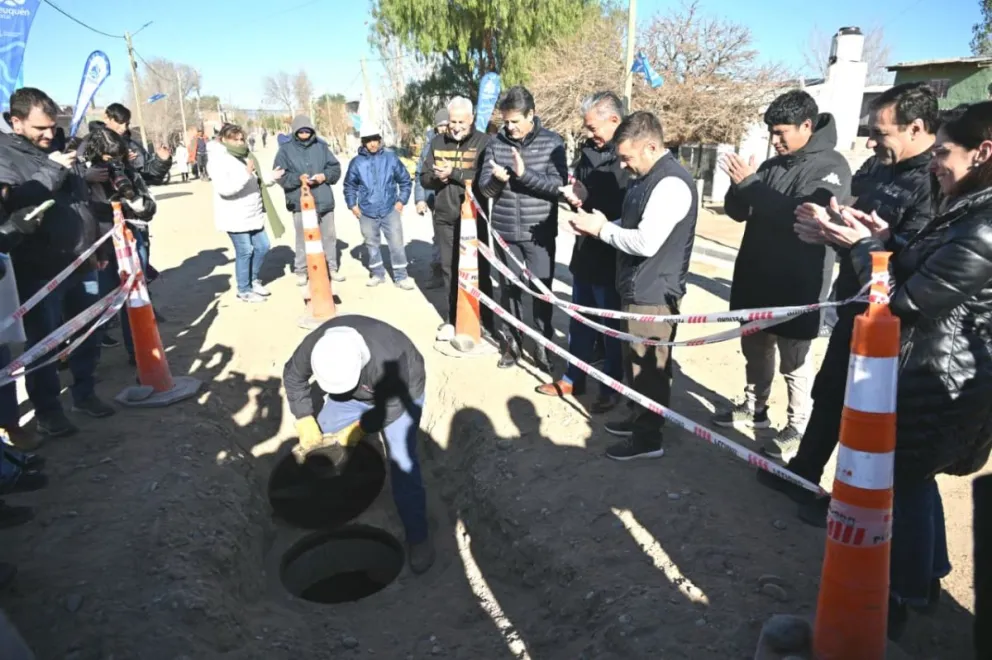 Inauguración la impresionante obra.