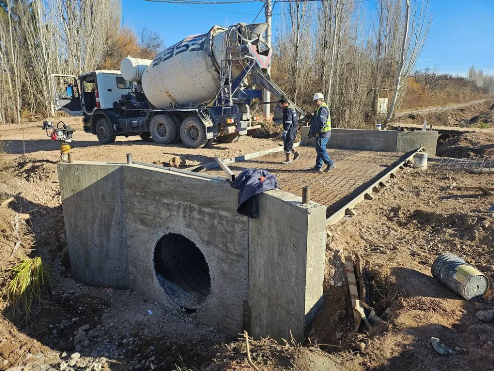 El nuevo puente tiene más de 9 metros de ancho y será de doble mano.