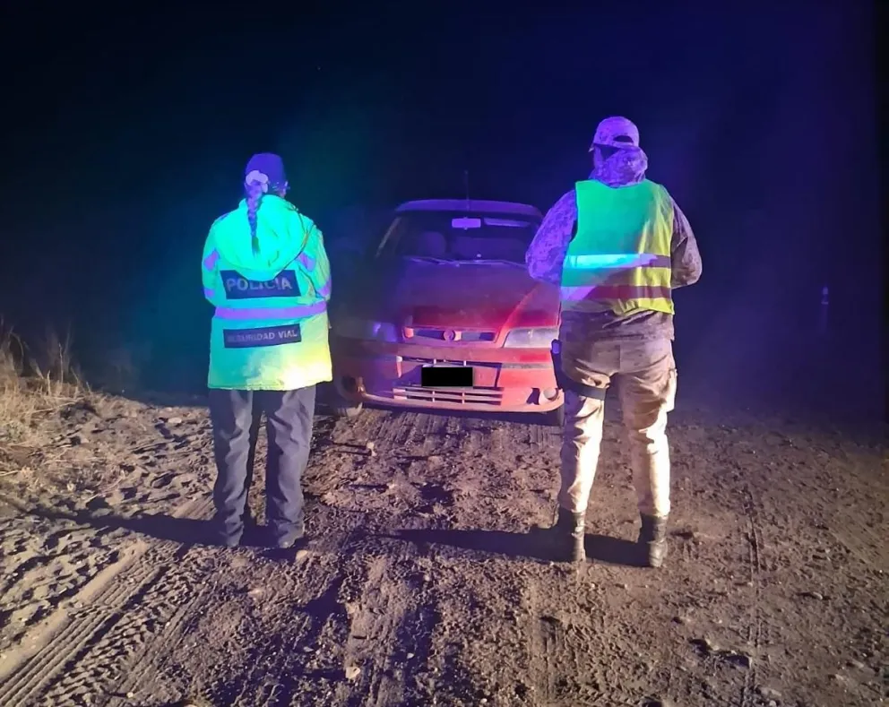 Luego de labrar la multa por alcoholemia, se procedió al secuestro del vehículo a la altura del Puente Blanco.