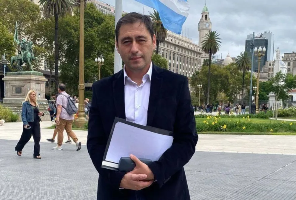 Intendente suspendido de Allen.