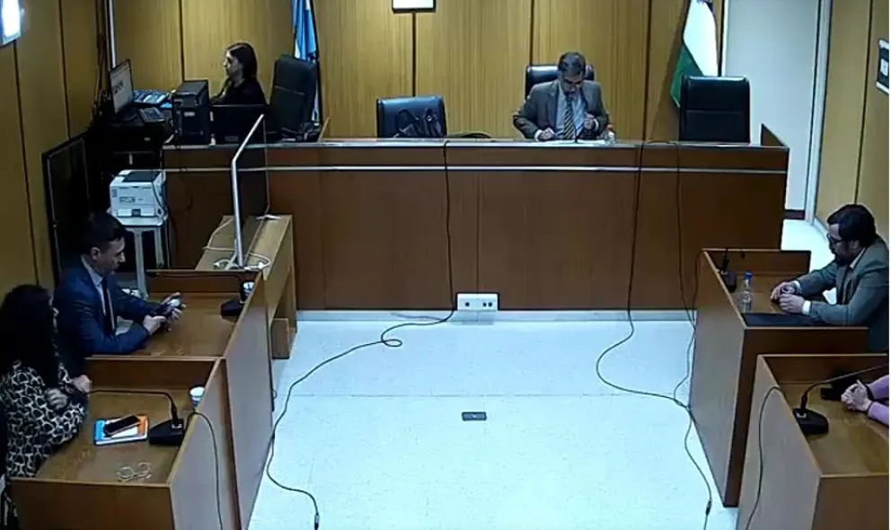 Fue declarada responsable por amenazas.