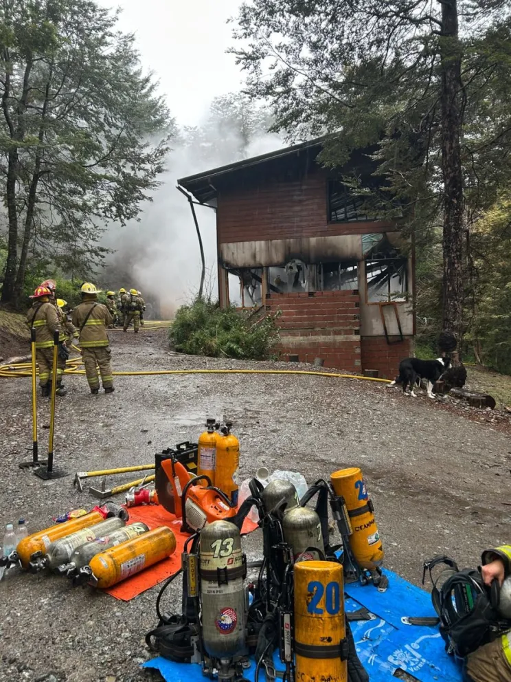 El incendio arrasó con la estructura de más de 120 m2 y la familia se quedó sin nada. Foto: archivo.