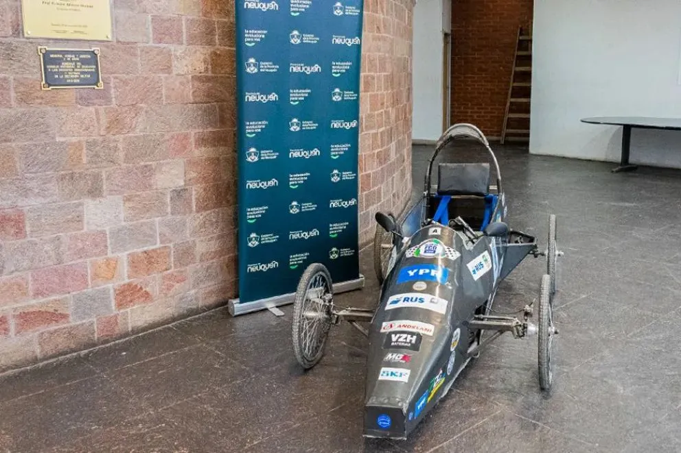 La competencia fusiona la tradición fierrera local con innovación tecnológica y el compromiso ambiental.